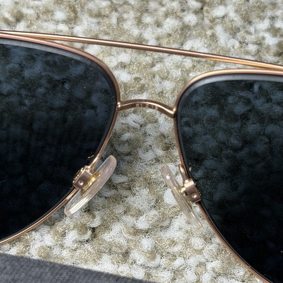 Dolce And Gabban Vintage Aviator Sunglasses Used With Velour Case - Picture 9 of 13